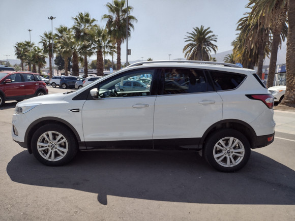 FORD ESCAPE 2019 67.220 Kms.