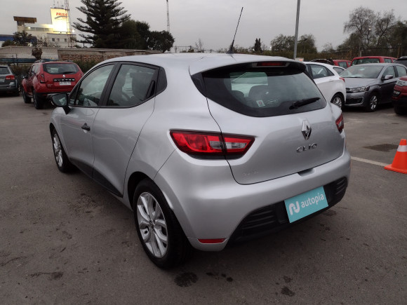 RENAULT CLIO 2019 65.000 Kms.